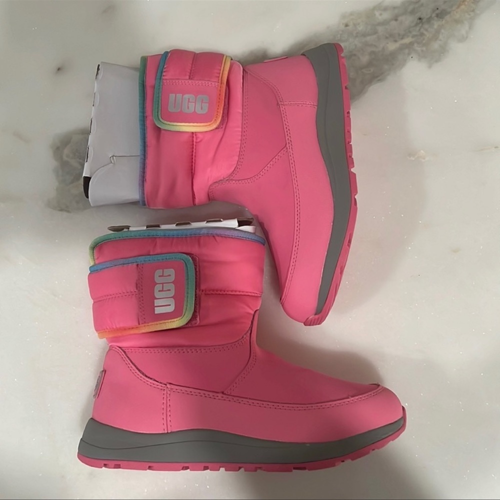 NWT Kids Size 2 Toty Weather Rainbow Boots. New in box. Sold out size online.